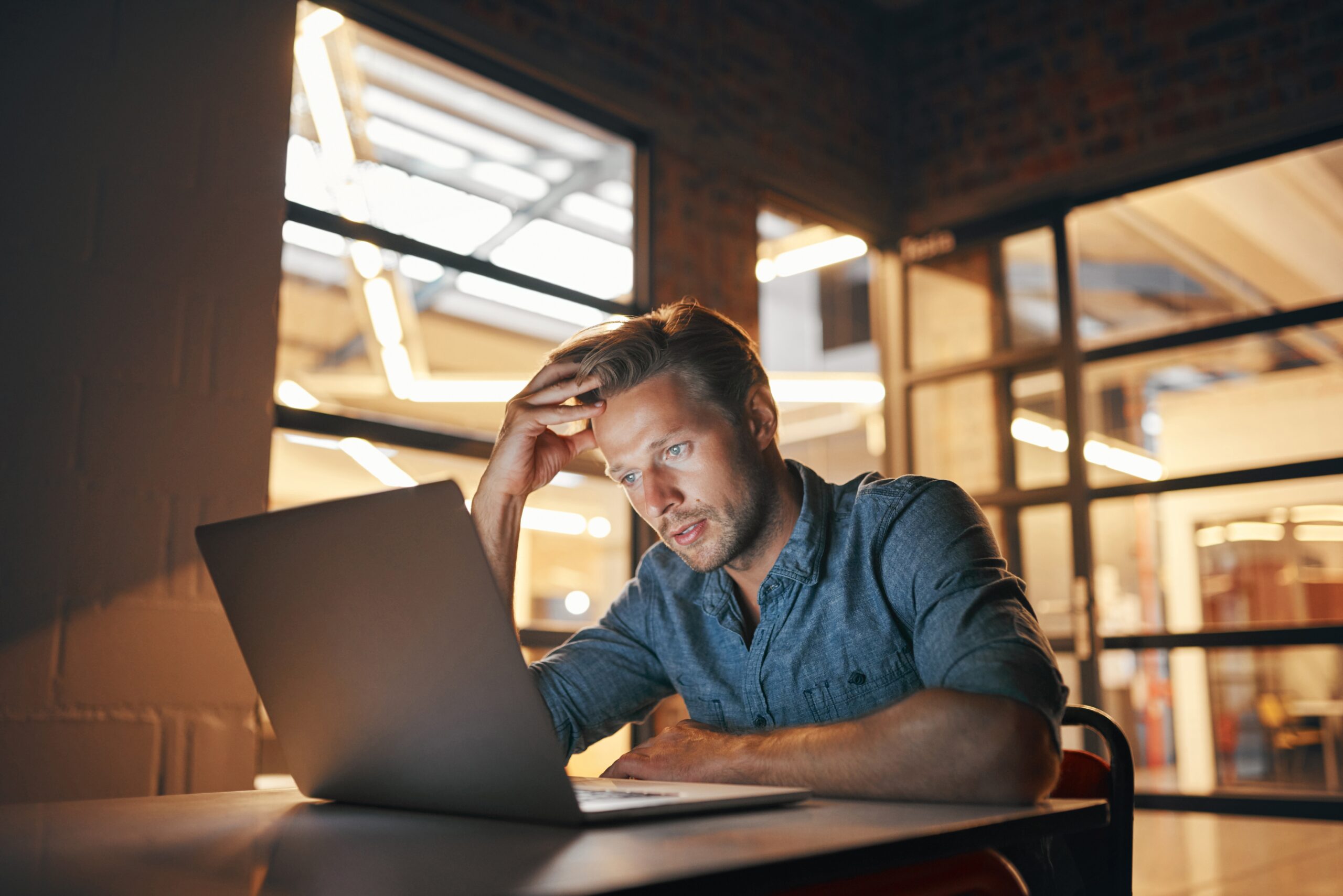 Office,,Man,Or,Anxiety,With,Laptop,Or,Error,For,Project